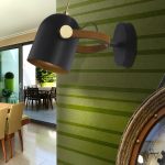 Aplique de pared ADAME Negro y Oro con bombilla E14 Led foco orientable Schuller