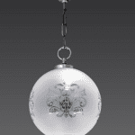 Colgante cristal ESCUDO clásico con cadena dorada Silvioss