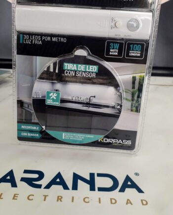 Kit de luz nocturna 1m Led 6400k a pilas luz blanca y sensor presencia 25819 Matel Alfadyser. DISPONIBLE EN TIENDA