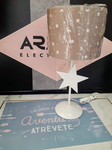 sobremesa-bebe-infantil-con-estrellas-camel-topo-estrellitas-y-blanco-en-electricidad-aranda-almeria