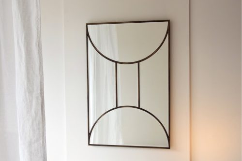 espejo-rectangular-vp-interiorismo-con-marco-negro-comprar-electricidad-aranda-lamparas-almeria-