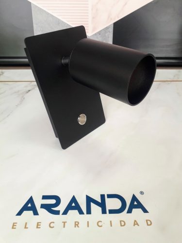 foco-negro-con-interruptor-6076002-f-bright-electricidad-aranda-lamparas-almeria-