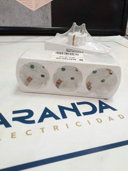 Ladrón 3 enchufes LEGRAND blanco 16A