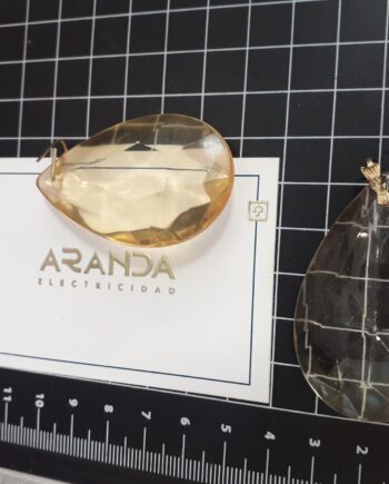 Accesorio de lámpara: Almendra acrílica ámbar talla estrella 3,5 cm x 5 cm altura. DISPONIBLE EN TIENDA