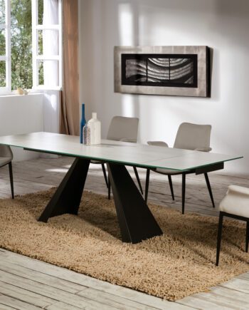 Mesa de comedor ALAI tapa de cristal blanco y patas negras Schuller
