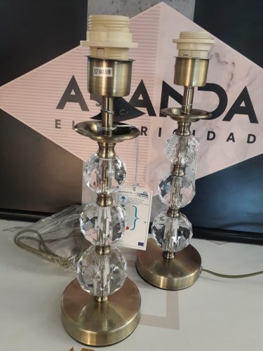marinisa-759-pie-sobremesa-alto-cromo-elegante-electricidad-aranda-lamparas-almeria-Cuero
