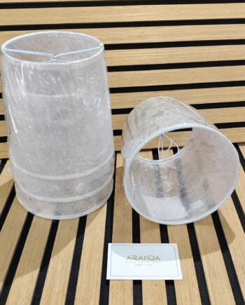 Pantalla TAURO con pinza plastificada fibras blancas forma normal alta Marinisa