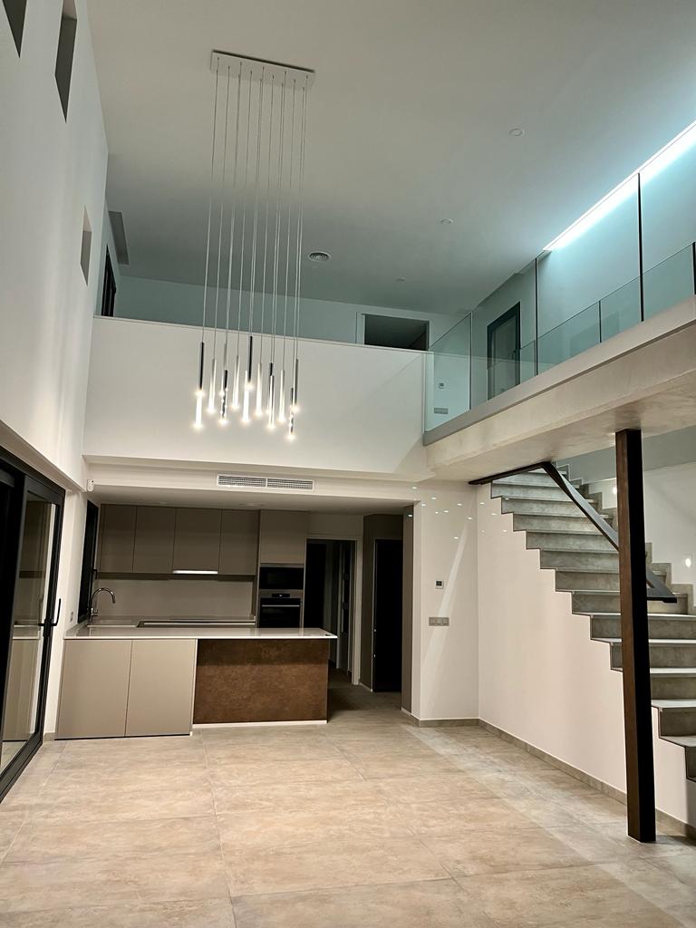 VARAS Lámpara base rectangular con 14 colgantes blanco y cromo 70W Led