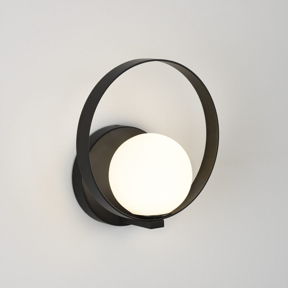 HALO - Aplique pared Negro texturado con tulipa blanca de 5w Led