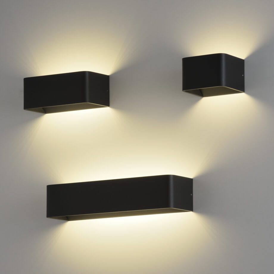 ICON: Aplique diseño negro texturado con 21w Led en 3000k  Acb Iluminación