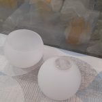Tulipa cristal bola 3/4 blanco mate E14, agujero 2cm con 10cm diámetro. Ultima unidad