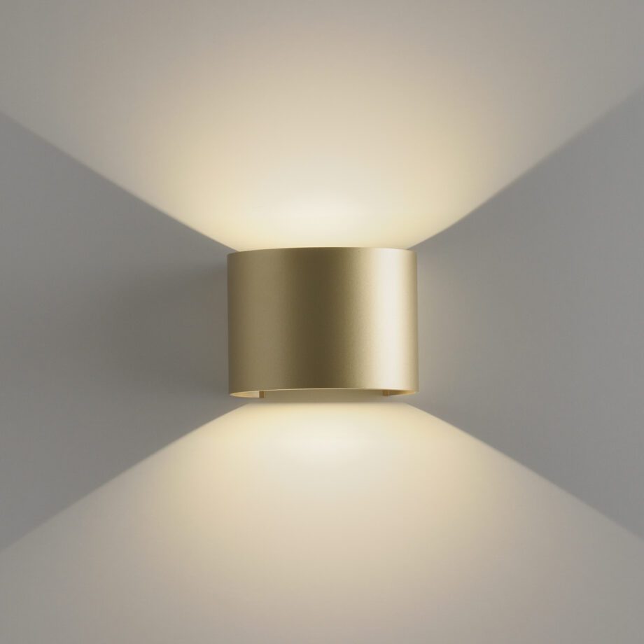 KOWA: Aplique de pared de metal oro técnico A203310O 12w Led arriba abajo Acb Iluminación. IP54