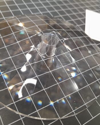 Accesorio de lámpara: plato cristal bajo portalámparas tallado redondo. DISPONIBLE EN TIENDA