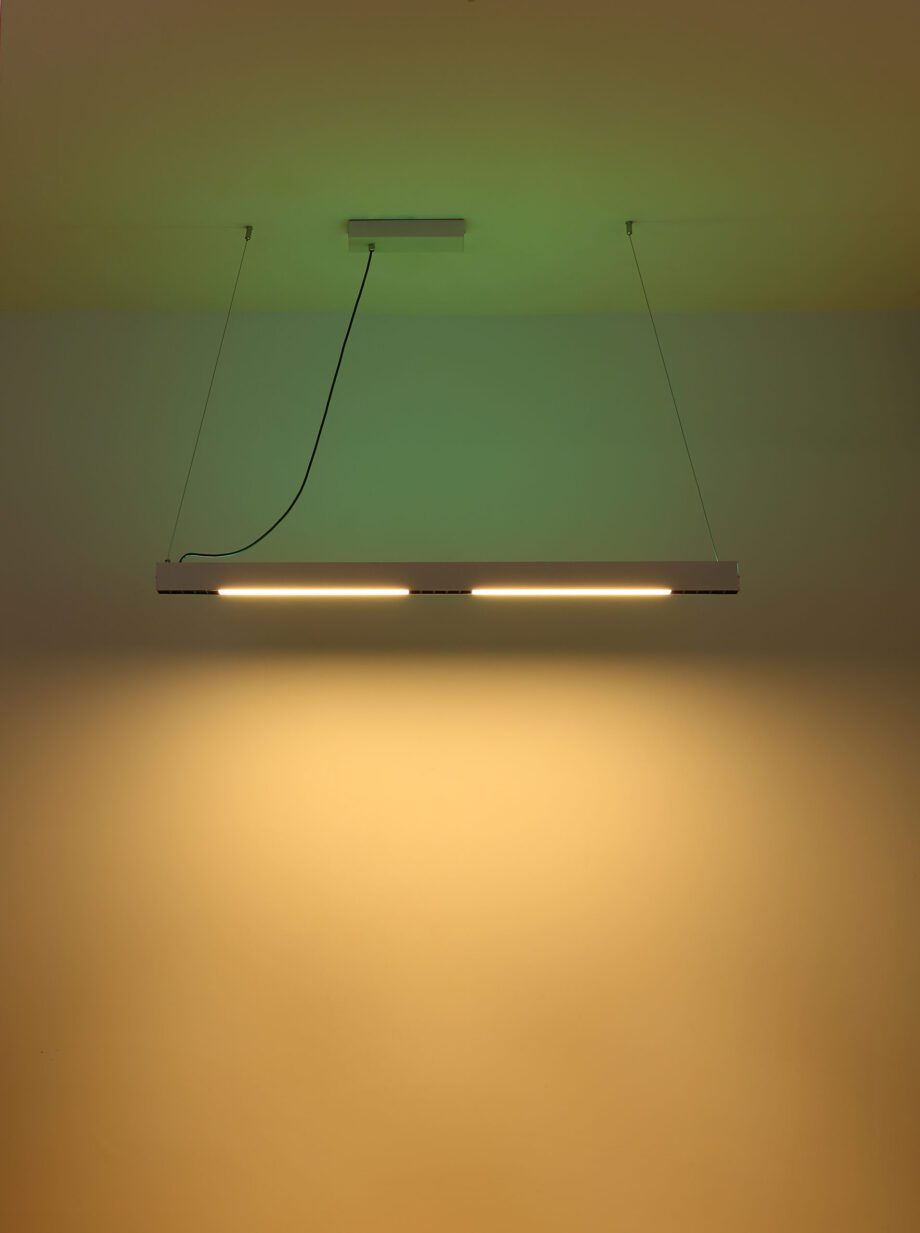 Lámpara en línea HODARI de 34W Led con RGB retroiluminado