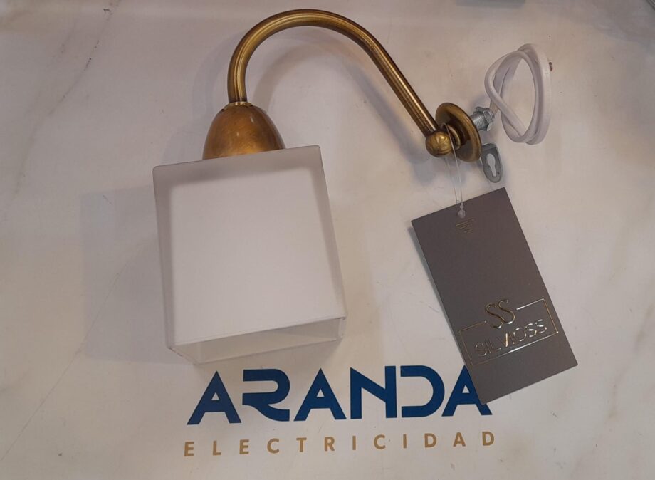 Aplique para atravesar espejo o marco Bronce con tulipa cuadrada opal blanco para bombilla E14 Silvioss