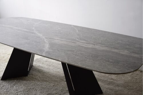 mesa-comedor-elegante-vceramico-gris-blanco-metal
