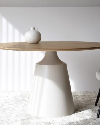 Mesa de comedor redonda tapa de madera fresno y base en laca gris