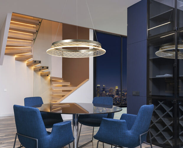 Lámpara SENDRA exclusiva en cromo y perfil acrílico tallado de 26,5W Led Schuller