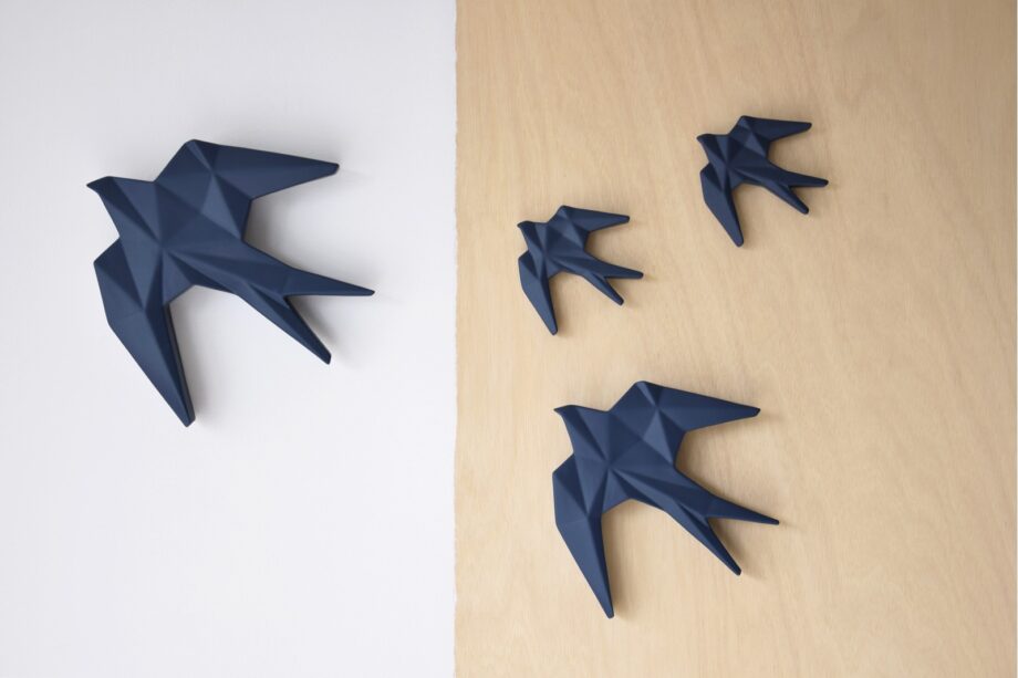 Escultura en ceramica, anduriña pajaro azul oscuro noche mate mini 18cm, G4549F Vp Interiorismo.