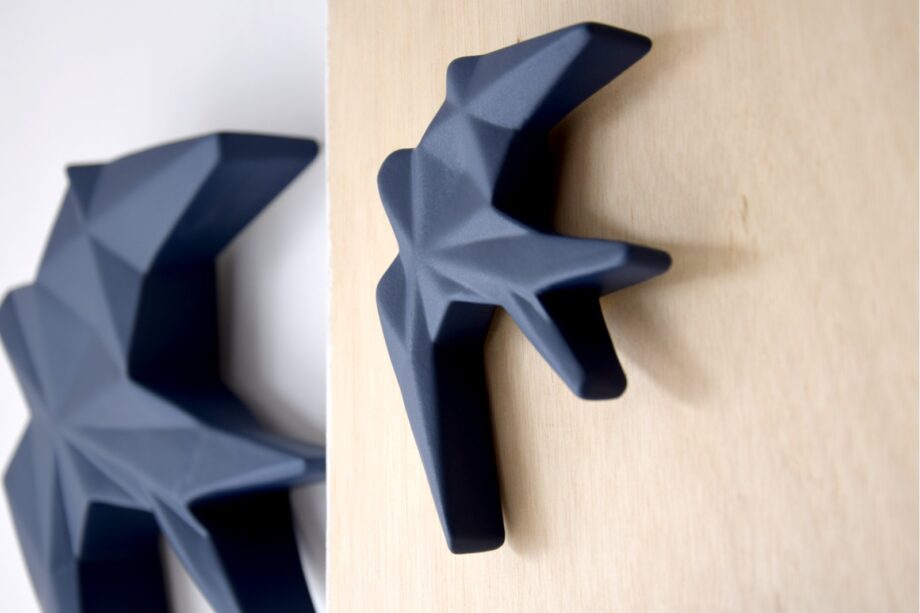 Escultura en ceramica, anduriña pajaro azul oscuro noche mate mini 18cm, G4549F Vp Interiorismo.