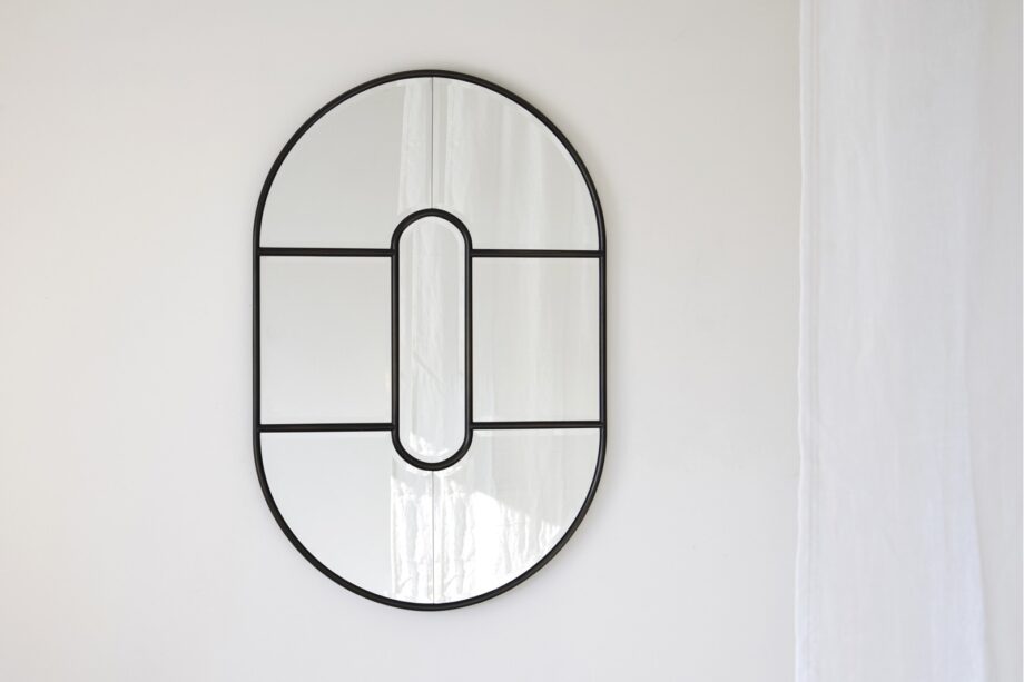 Espejo OVAL 2 decorativo con diseño negro ovalado VP Interiorismo