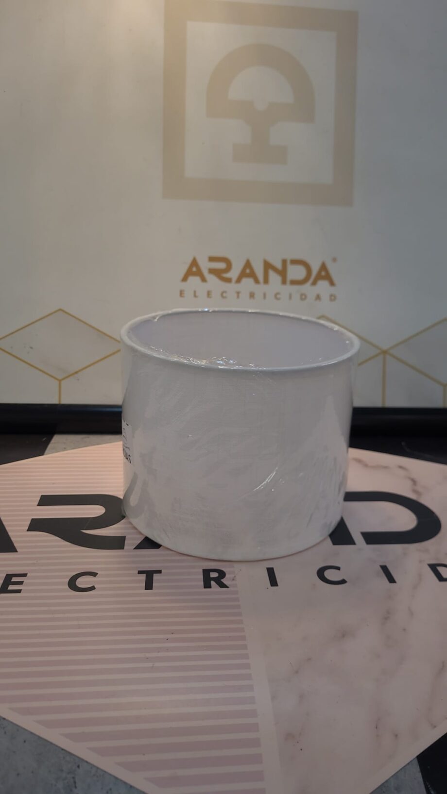 Pantalla cilindro Lino, plastificada interior transparente color BLANCO 20cm para E27,  #PantallasRojas/16. STOCK DISPONIBLE EN TIENDA