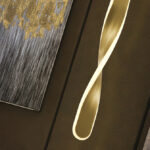 Colgante individual TWIST Oro cepillado con 11W Led Schuller