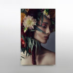 ARTEMISA: Fotografía en Cristal, mujer con flores,  788537 Schuller. 80 x 130 cm.