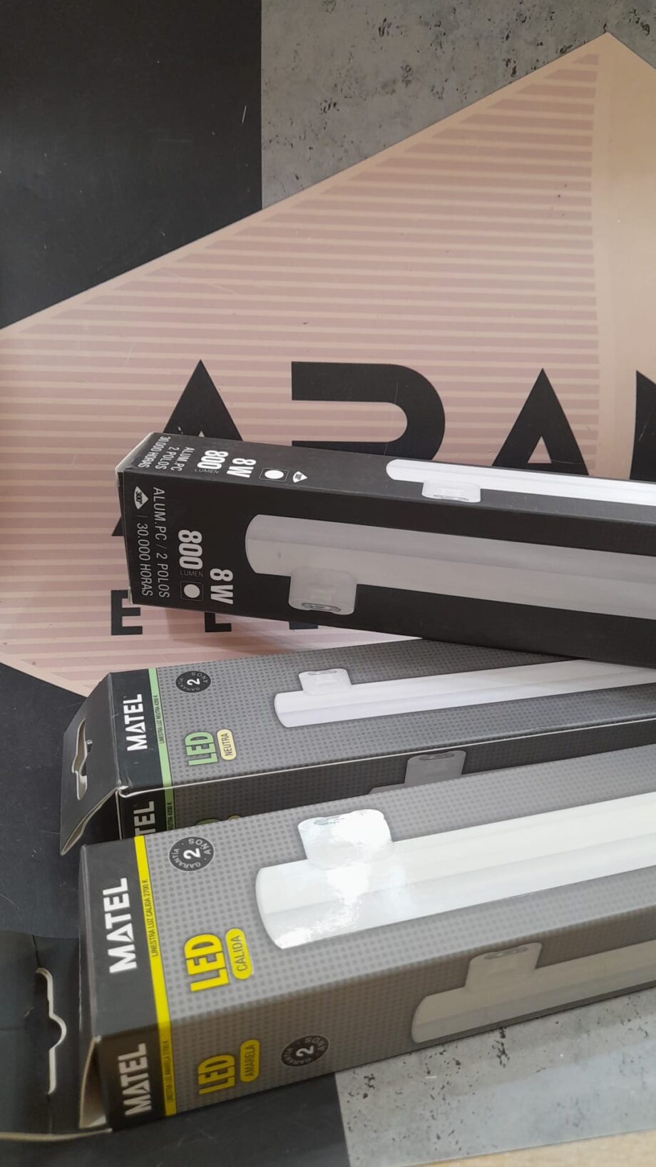 Linestra Led 2 Polos / Casquillos  8w Led, Luz Cálida 3k, 22658 Matel Alfadyser. 50cm con 750Lm. STOCK DISPONIBLE EN TIENDA