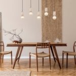 JOSEBA: Lámpara en Línea negro, con cinco colgantes con detalle color madera para bombillas E27, 54032-5H Globo Lighting. 115 cm. STOCK DISPONIBLE EN TIENDA