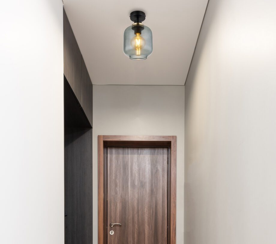 OTHMAR: Plafón negro y detalle oro, con tulipa de cristal smoky para bombilla E27, 15565D Globo Lighting. ø 18 cm. STOCK EN TIENDA