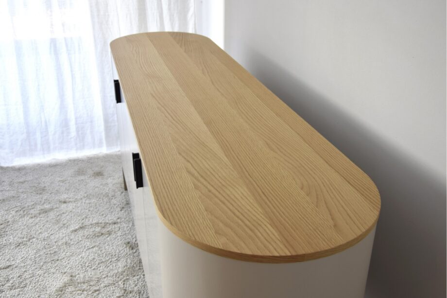 Mueble COLTEA gris arena y tapa roble con 4 puertas Vp Interiorismo