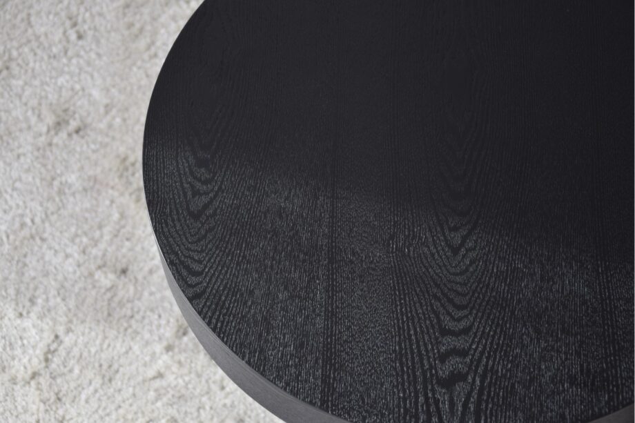 Mesa auxiliar MOCCA de madera fresno natural teñido negro VP Interiorismo