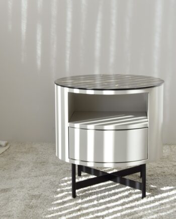Mesa auxiliar N55 cerámico tonos marrones y beige con práctico cajón y metal negro