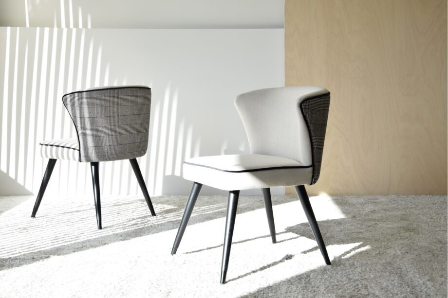 Set 2 Sillas comedor tejido príncipe de gales con patas de madera en negro mate