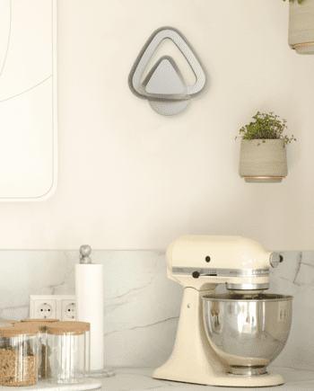 Aplique TRIANGULO A3  con 21W Led y 3 posiciones luz Acontract