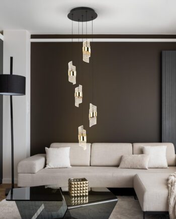 Lámpara ILIADA de 5 luces colgantes de base redonda negra con detalle en oro brillo y 35W Led