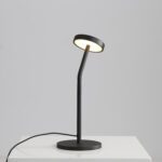CORVUS: Lámpara sobremesa de base redonda negra, 4,2w Led luz cálida 3k, S3945000N Acb Iluminación. 35,5cm altura.