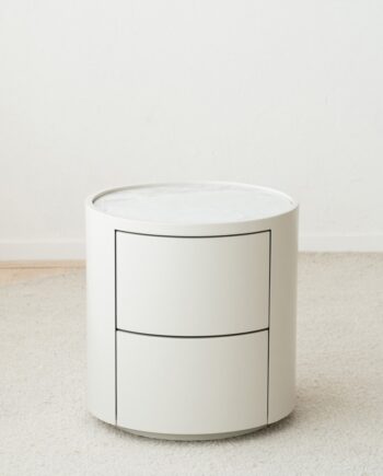 Mesa auxiliar redonda N92 gris arena y tapa cerámica blanca con dos cajones VP Interiorismo