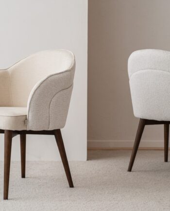 Set 2 Sillas ROMA con brazos marfil y patas madera nogal VP Interiorismo