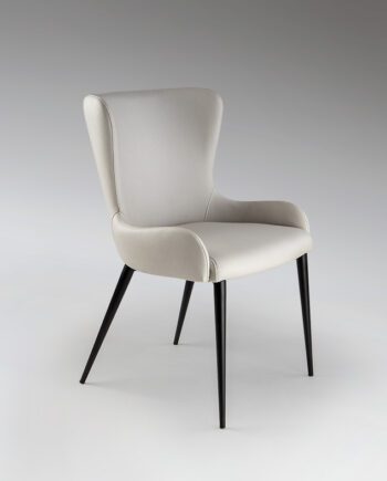 Silla TELMA con asiento textil blanca con patas negras Schuller