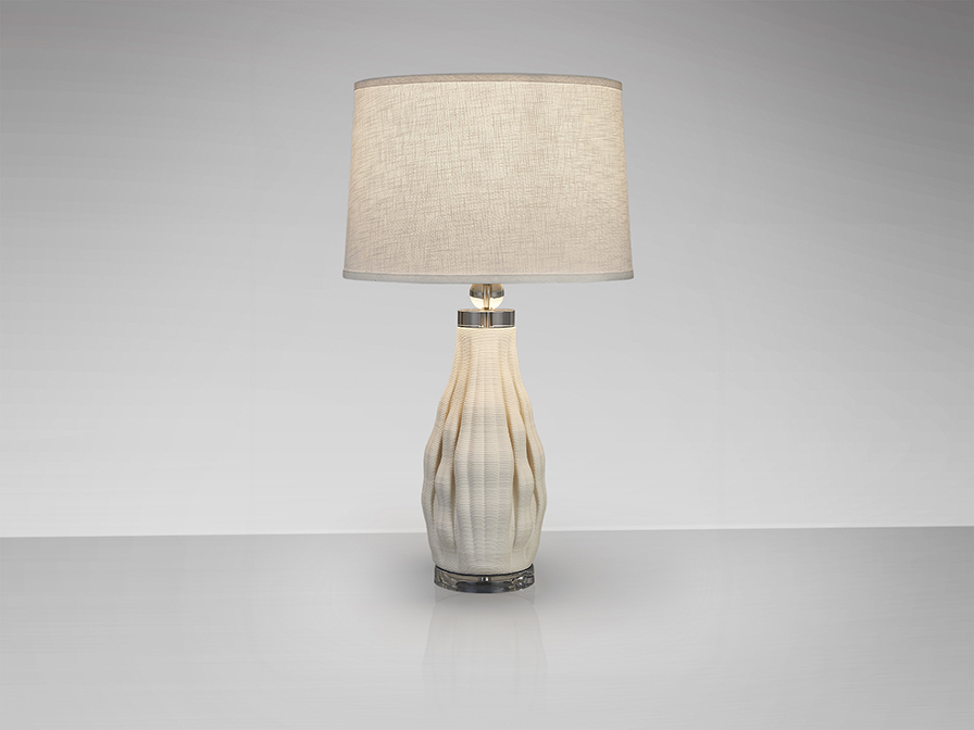 Lámpara sobremesa TESSA de cerámica impresa en 3D blanca y pantalla textil blanca Schuller