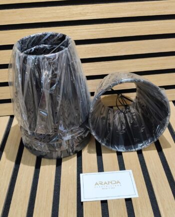 Pantalla de pinza plisada Negra organza forma alta Marinisa